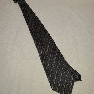 Geoffrey Beene tie